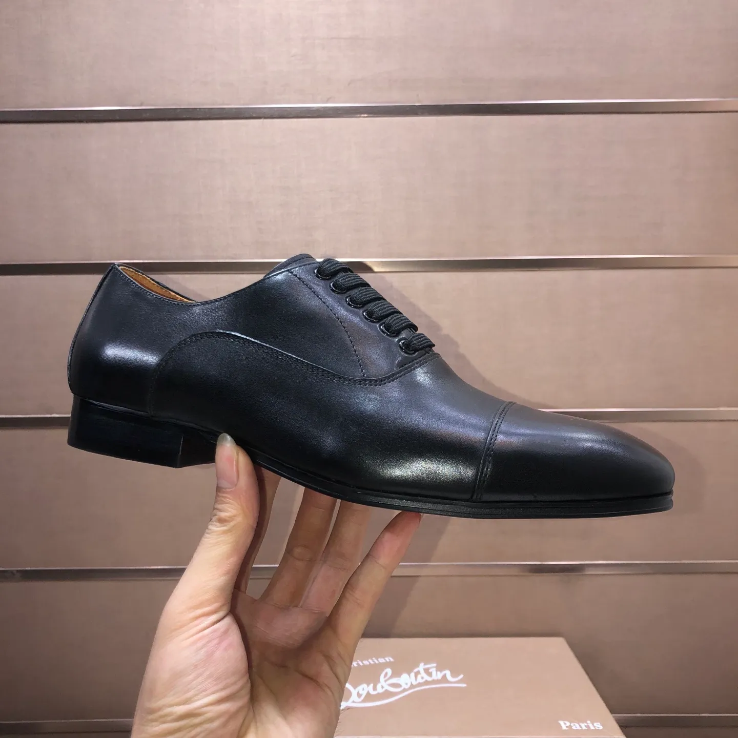 Men's shoes 💰620💰 [Chrstian Loubotin] Red-soled shoes 💋Original mold opening, the highest version on the market, purely handmade ❗️Imported rivets, imported high-end diamonds ➕The upper is made of imported cowhide, and the first layer of water-dyed cowhide lining! Original EU high-gloss outsole.38-44
